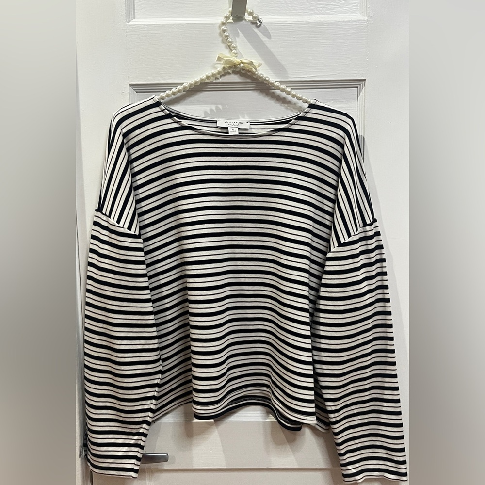 Ann Taylor Black and White Striped Long Sleeve Top